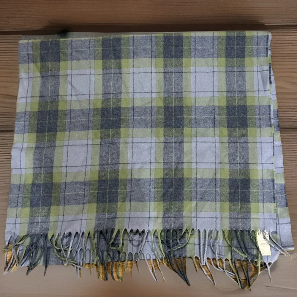 Pendleton 100% Virgin Wool Plaid Scarf Made in USA 37” X 14” Blue & Green